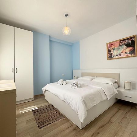 Apartment In The New Bazaar Of Tirana - Hana Blu 外观 照片